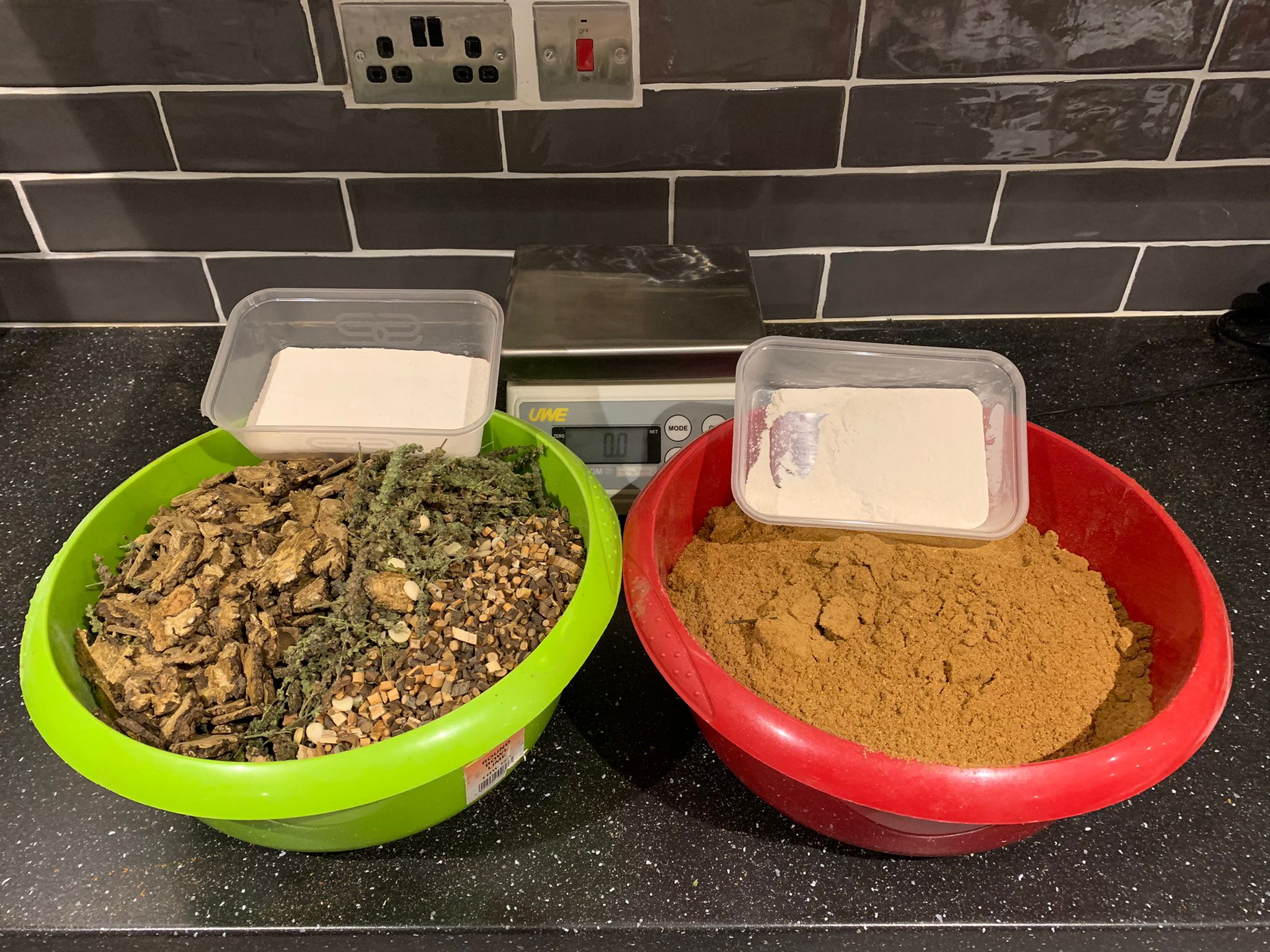 Dit Da Jow whole Herbs before and after milling